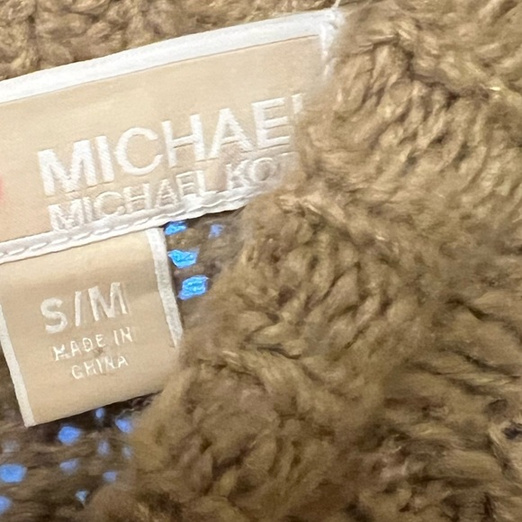 Michael Kors Cape Poncho Sweater Size S/M (but is more of a one size fits all) - Picture 4 of 7